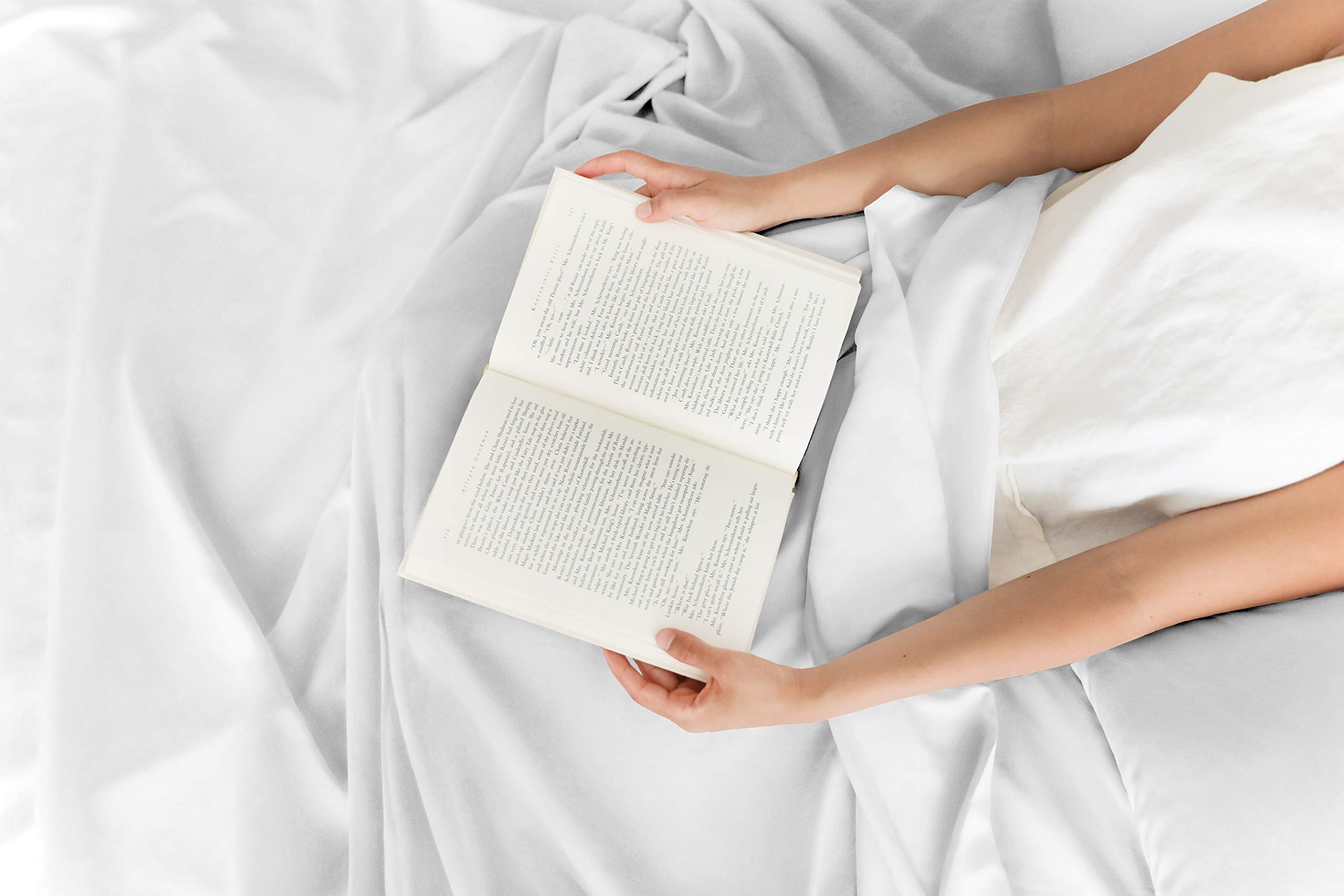 Cymak Queen/King 4 Piece Bedding Sheet Set - Breathable & Cooling Bed Sheets - Hotel Luxury Bed Sheets for Women & Men- Deep Pockets - Easy-fit - Soft & Wrinkle Free - Home Decor -White Oeko-Tex Bed Set