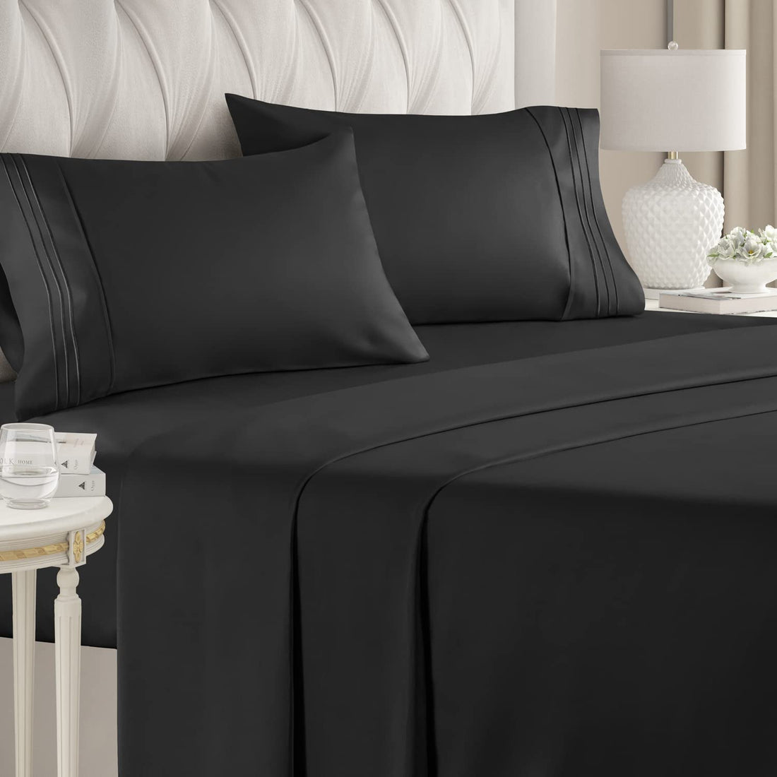 Cymak Queen/King 4 Piece Bedding Sheet Set - Breathable & Cooling Bed Sheets - Hotel Luxury Bed Sheets for Women & Men- Deep Pockets - Easy-fit - Soft & Wrinkle Free - Home Decor -White Oeko-Tex Bed Set